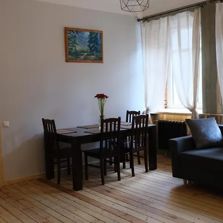 Historic With Wooden Floors In The Hearth Of Old-town Apartament *