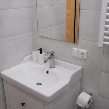 Historic With Wooden Floors In The Hearth Of Old-town Apartamento *